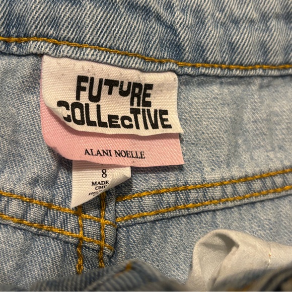 Future Collective distressed baggy jeans shorts size 8 - Picture 2 of 3